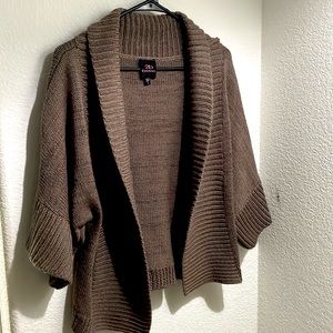 2B Bebe Cardigan Women’s small brown Short Sleeve Rolled sweater